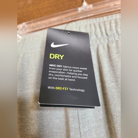 NWT! Youth Nike pants - Picture 6 of 8